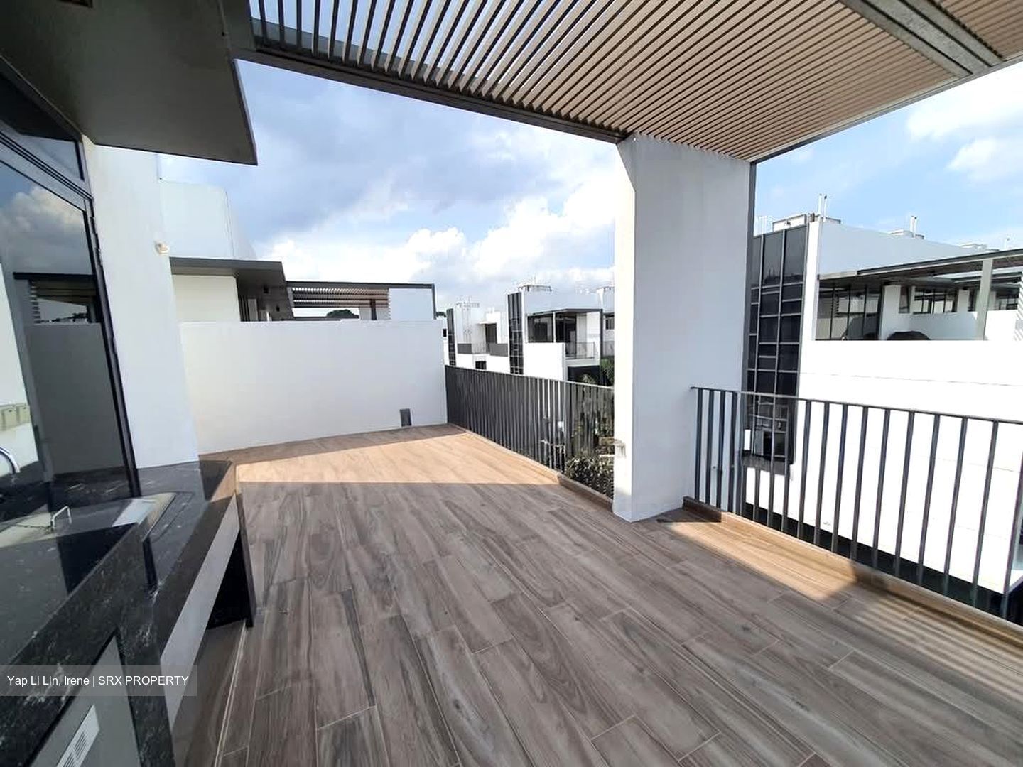 Alana (D28), Terrace #585010621